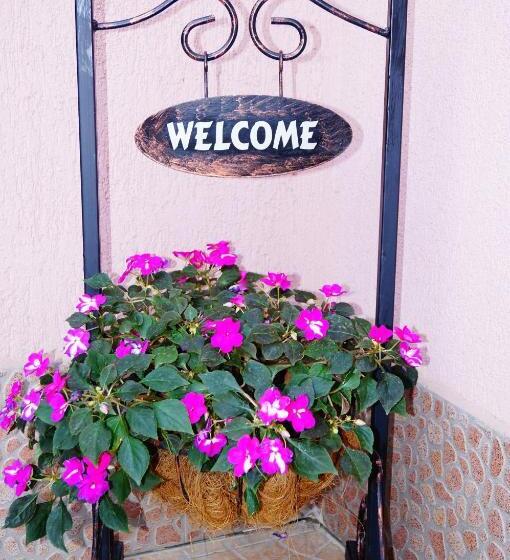 پانسیون Guest House Dara