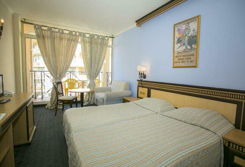 استراحتگاه Atrium Beach Hotel   All Inclusive
