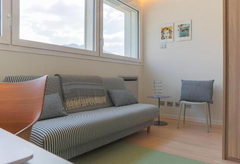 The Art House By Myhomeincomo