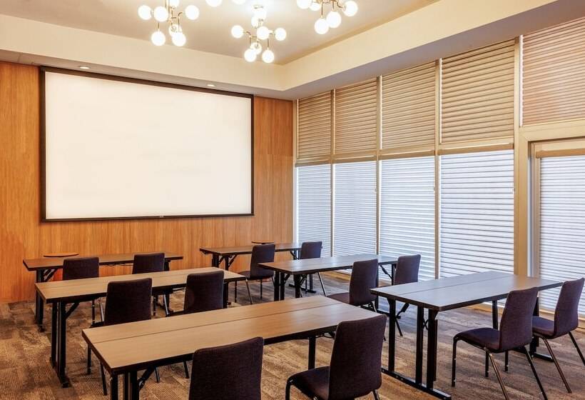 ホテル Courtyard By Marriott Mexicali