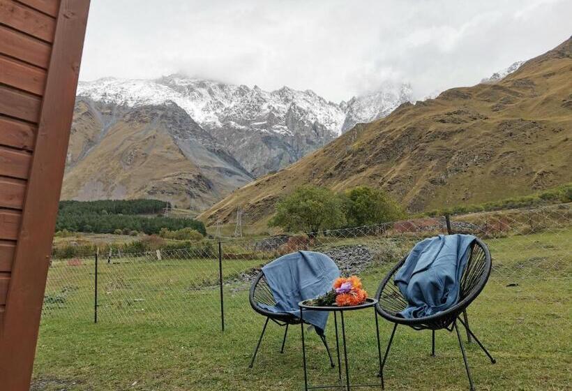 هتل Kazbegi Twins