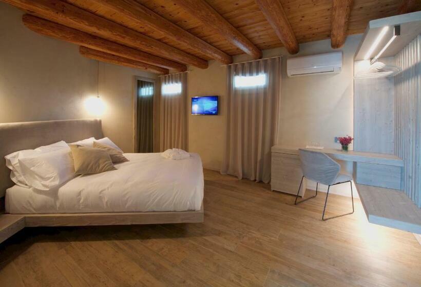 هتل Locanda Mamagiò