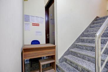 هتل Oyo 82300 Discovery Inn