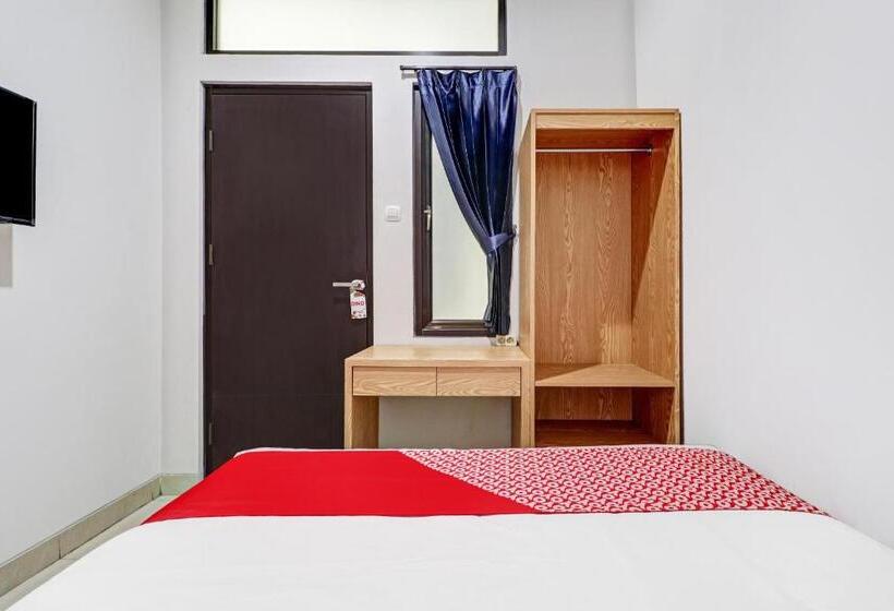 هتل Oyo 90688 Marta Residence