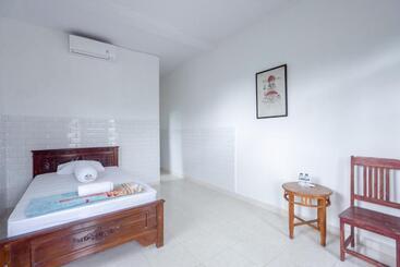 هتل Sdk Homestay Uluwatu