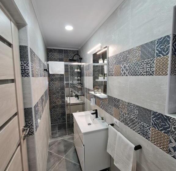 פנסיון Splendid House