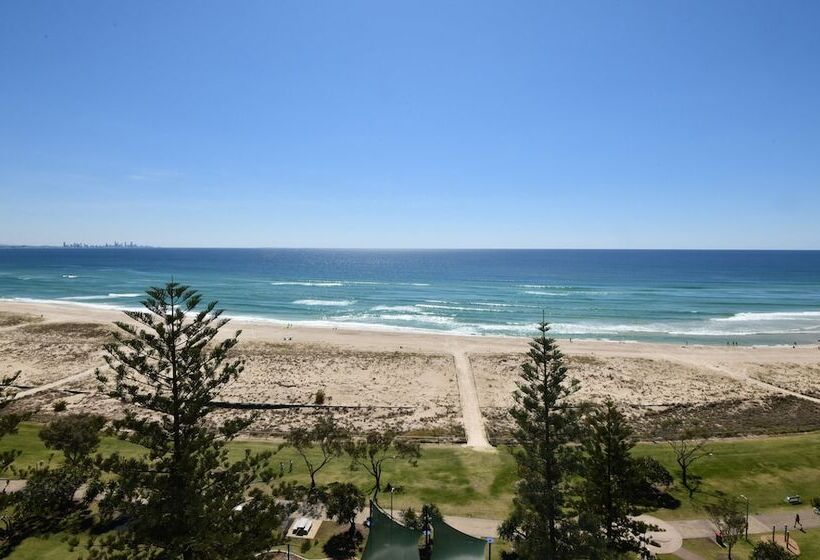 X Kirra Apartments