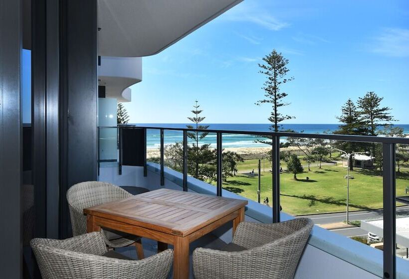 X Kirra Apartments