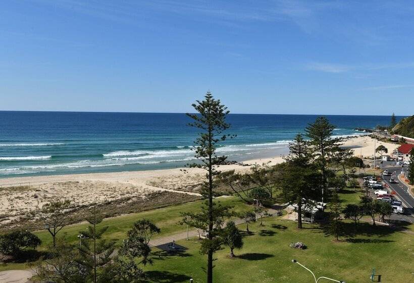 X Kirra Apartments