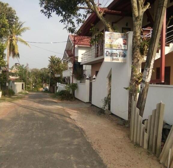 تختخواب و صبحانه Bentota Orchid House