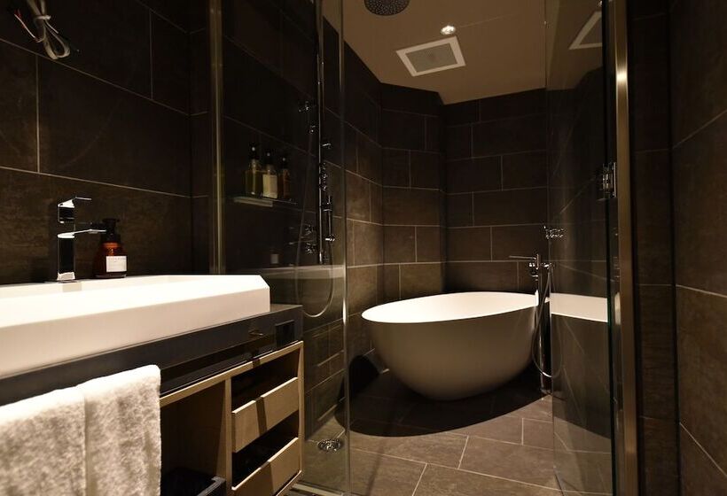 هتل Cordia Osaka Hommachi