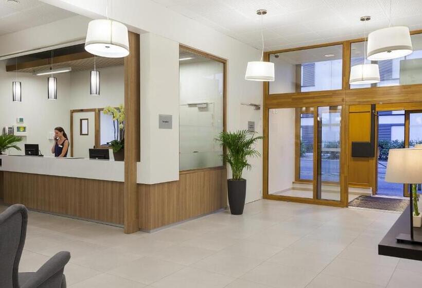 هتل Nehô Suites Porte De Genève Gare Annemasse