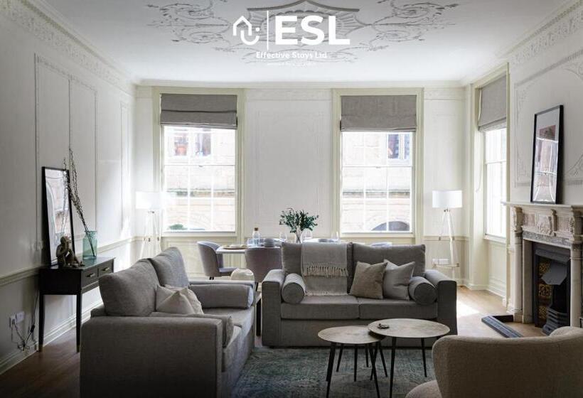 Most Central Luxury Grade 2 Listed Apartment Overlooking Shrewsbury Square   Free Parking