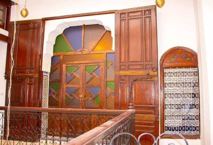 پانسیون Riad Dar Senhaji
