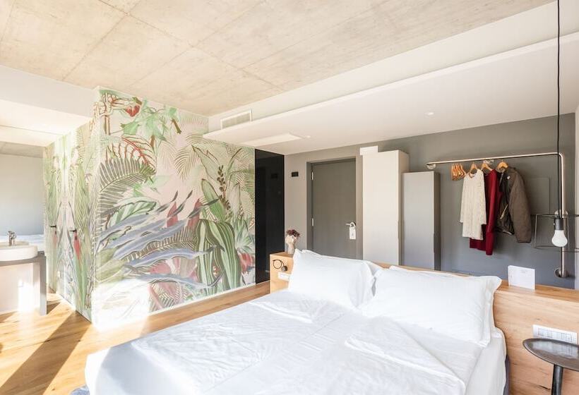 تختخواب و صبحانه Oleeva Garda Living Adults Only