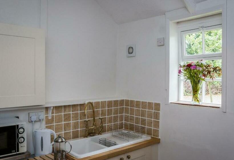 צימר Vicarage Cottage