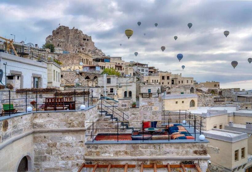 هتل Peristyle Cave Cappadocia  Special Class