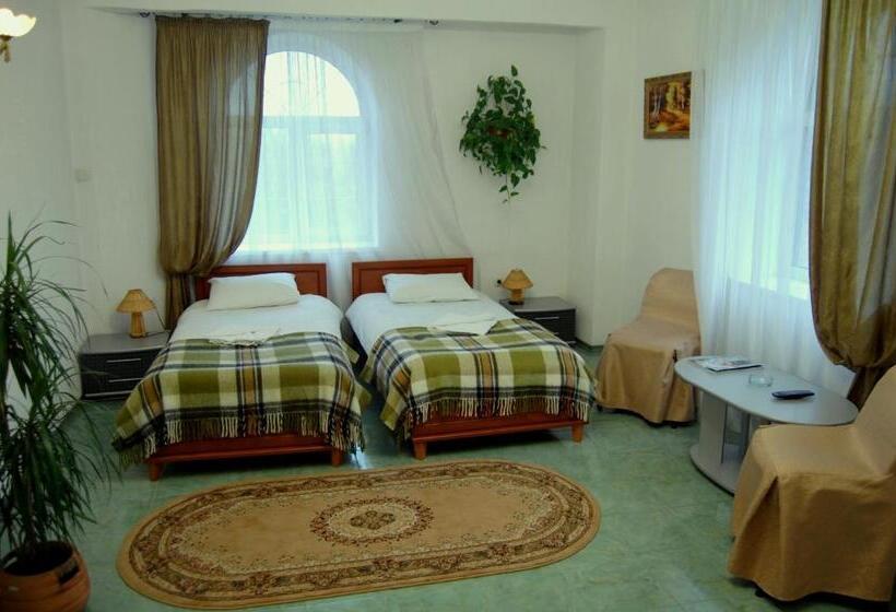 Hostel отель вышеград