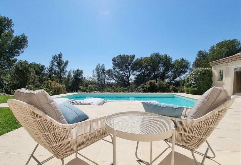 تختخواب و صبحانه Cosy En Provence   Piscine Chauffée De Mai à Septembre