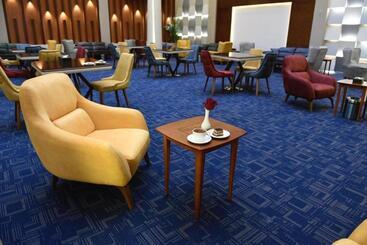Celine Home Serviced Apartment Al Malqa
