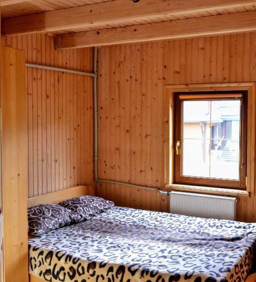 Pension (Hôtel basse catégorie) гостьовий дім у ані