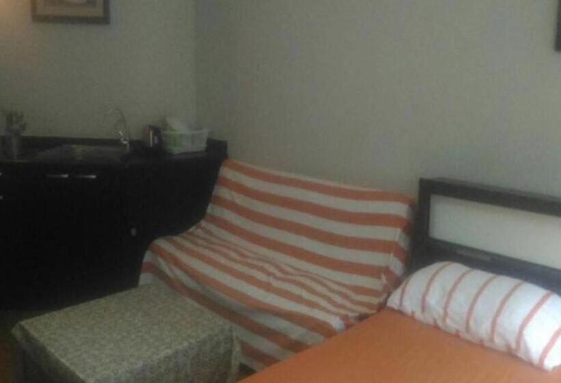 پانسیون Room In Guest Room   Chan Kim Don Mueang Guest House