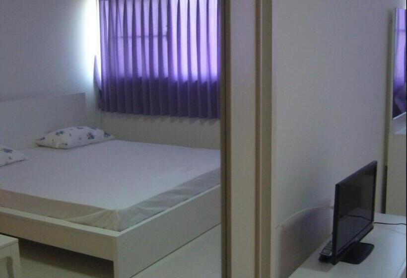 پانسیون Room In Guest Room   Chan Kim Don Mueang Guest House Triple Room