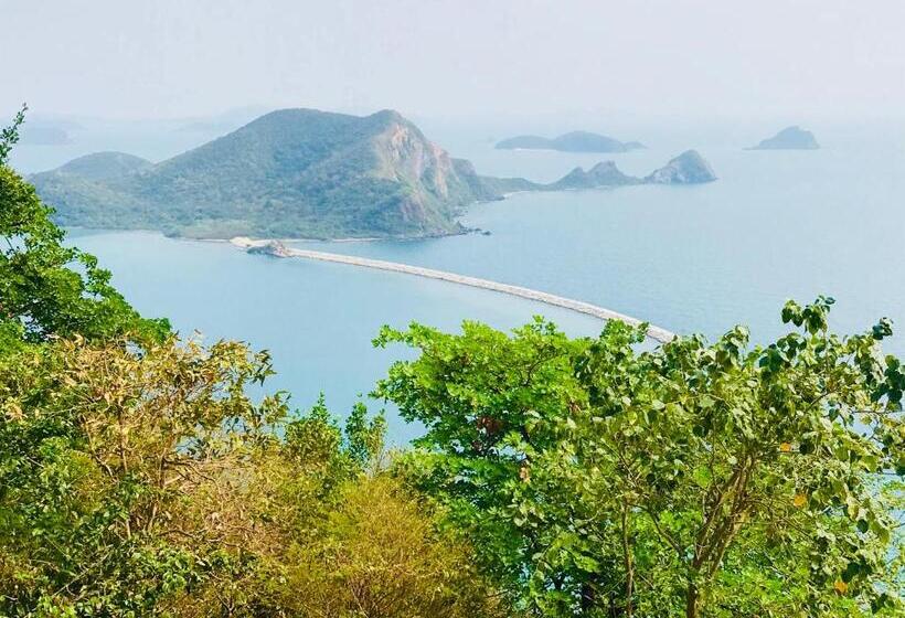 استراحتگاه Baan Chang Residence