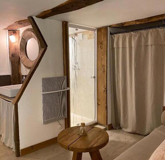 مبيت وإفطار La Perle De La Lauzière, Chambres D Hôtes