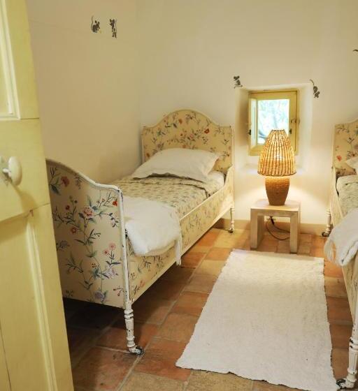 تختخواب و صبحانه Le Mas Du Lac