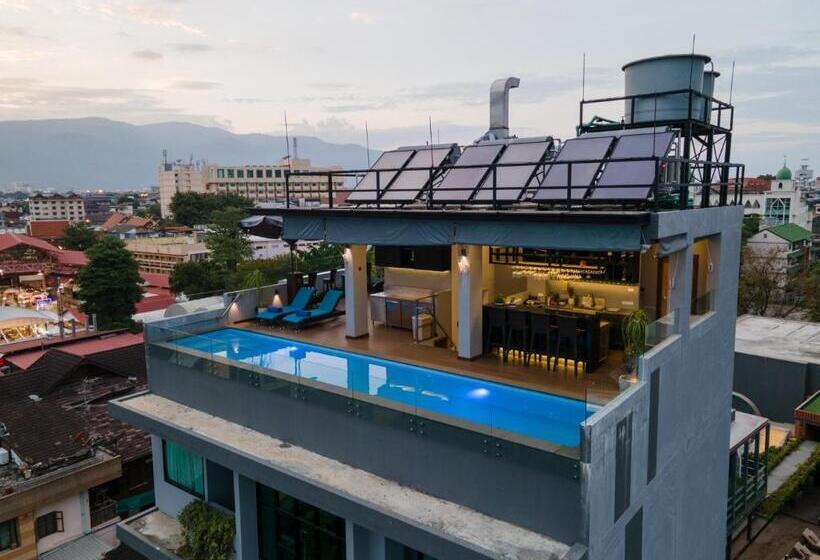 هتل Ama S House Luxury Boutique