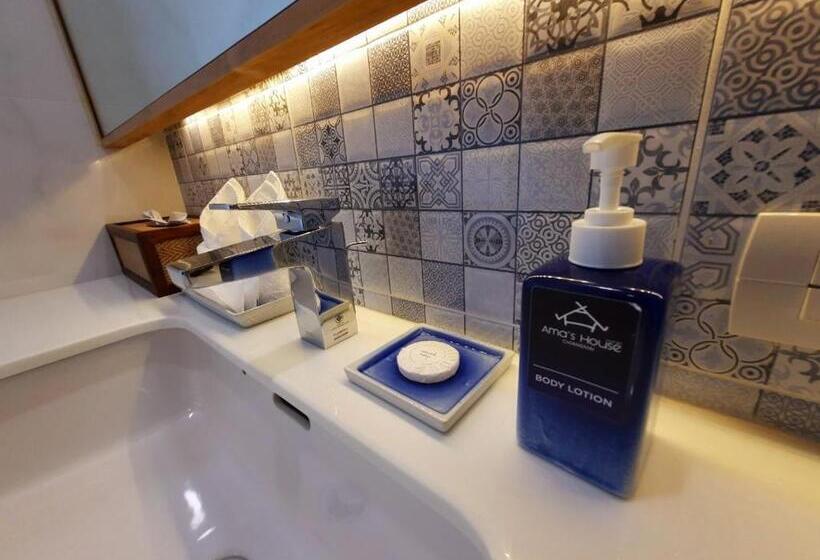 هتل Ama S House Luxury Boutique