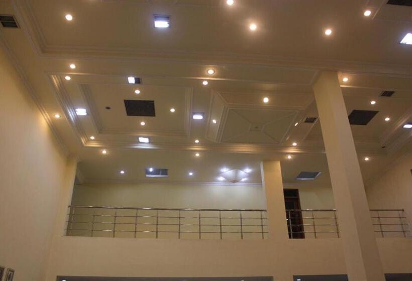 בית מלון כפרי The Rajgir Residency