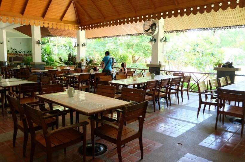 Muaklek Paradise Resort