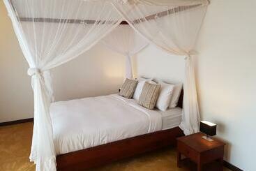 استراحتگاه Kili Villa Kilimanjaro Luxury Retreat