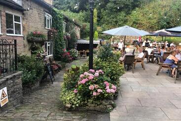 Общежитие The Lamb Inn
