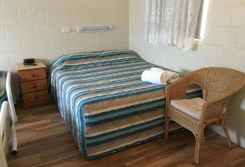 モーテル Plantation Park Motor Inn