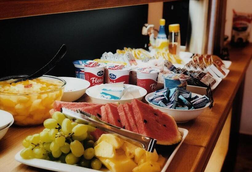 Pension Mono   Adults Only