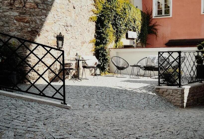 Pension Mono   Adults Only