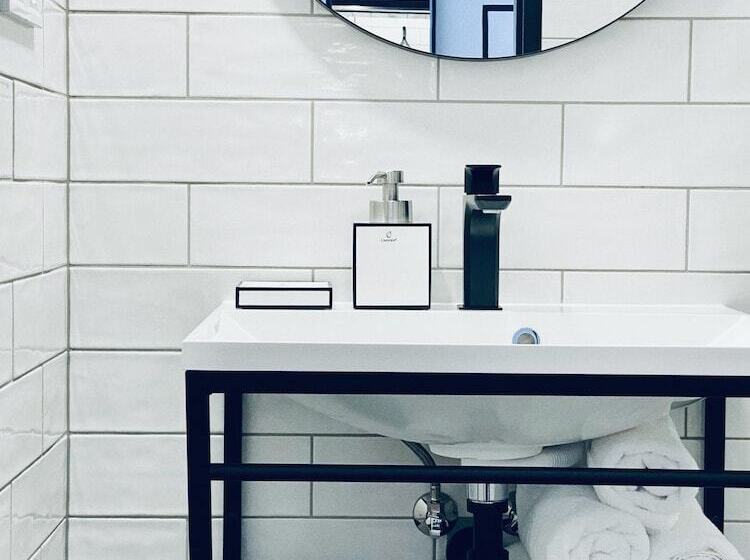 Pension Mono   Adults Only