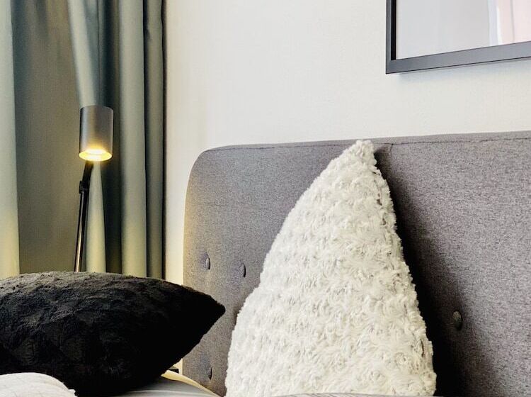 Pension Mono   Adults Only