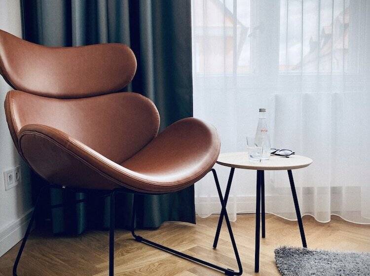 Pension Mono   Adults Only