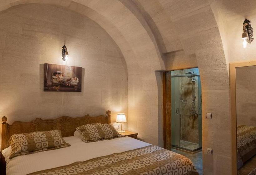 هتل Grand Elite Cave Suites