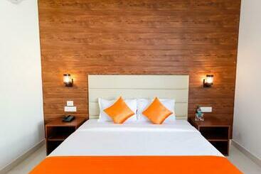 Miranda Beach Resort Baga