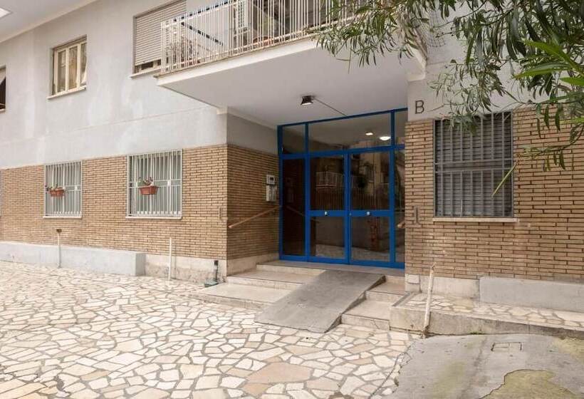 پانسیون Aurelia Home Guest House