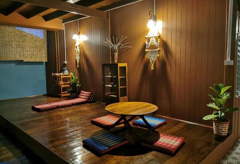 پانسیون Chanida Home