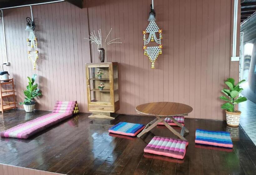 پانسیون Chanida Home