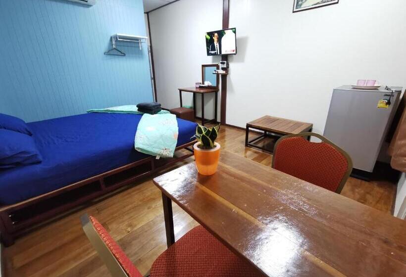 پانسیون Chanida Home