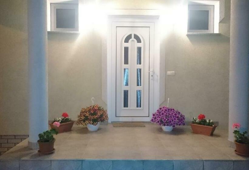 ペンション Natalie Appartment