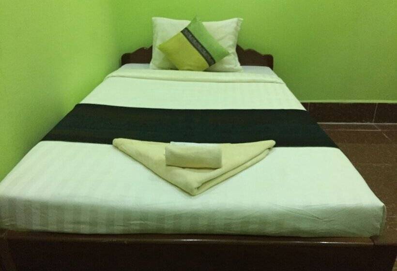 پانسیون Relax Resort Angkor Villa